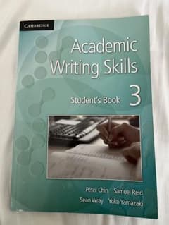 Academic Writing Skills 3のサムネイル