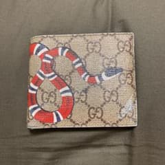 GUCCI 財布　蛇　お札入れ　値引き中のサムネイル