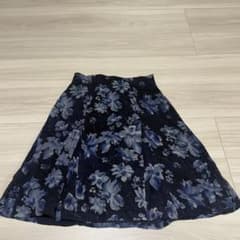 ANNE KLEIN II 花柄フレアスカートのサムネイル