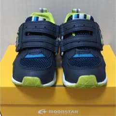 ムーンスター【キャロット】幅広3E スニーカー(ˊo̶̶̷ᴗo̶̶̷`)੭✧のサムネイル