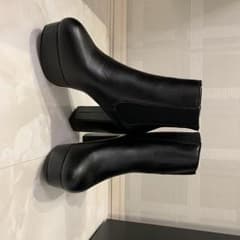 厚底ブーツのサムネイル