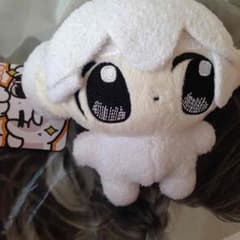 おもちエイリアンのぬいぐるみのサムネイル