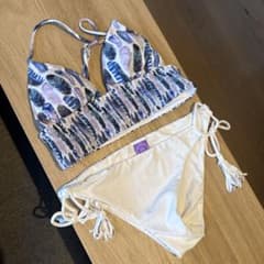 alexiastam フェザー柄ビキニ×ボトムス白 上下セット - メルカリ