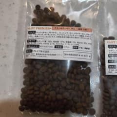 LOT PREMIER キャットフード チキン＆サーモン 50g×4袋のサムネイル