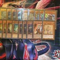 英語 青眼 レアリティー高めのサムネイル