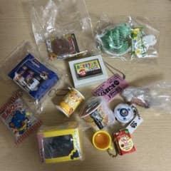 ガチャガチャ ミニチュア まとめ売り - メルカリ