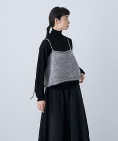 【新品タグ付き】かぐれ　カラーネップアルパカニットキャミソール　チャコールグレー かぐれ（カグレ）の「カラーネップアルパカニットキャミソール