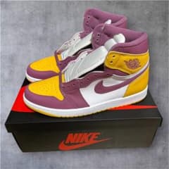 【新品未使用】Nike Air Jordan1 High OGのサムネイル