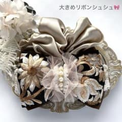 紅茶 様お取引中⭐087⭐　❣️２点目から100円引❣️キラキラお花リボンヘアゴム 紅茶 様お取引中❣️大人可愛い春夏アクセ❣️オリジナル✴ - メルカリ