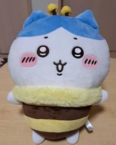 ちいかわ　ハチワレ ぬいぐるみのサムネイル