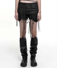 NACHE STRAP SHIRRING SHORTS BLACK - メルカリ