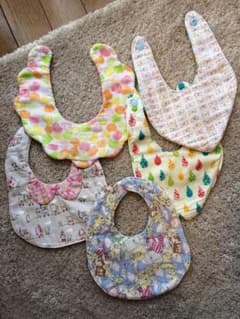 メグ様専用 ハンドメイドスタイ 5枚セットのサムネイル