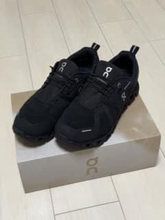 美品】On Cloud 5 Waterproof 黒 スニーカー - メルカリ