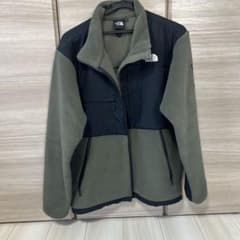 THE NORTH FACE フリースジャケット カーキ　メンズ　NA72051のサムネイル