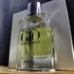 ☆残量たっぷり・希少 アクア ディ ジオ エッセンザ EDP 75ml ☆残量たっぷり・希少 アクア ディ ジオ エッセンザ EDP 75ml - メルカリ