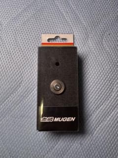 無限（MUGEN）純正部品ナンバープレートボルトひとつのサムネイル