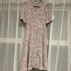 SNIDEL 花柄ワンピースのサムネイル
