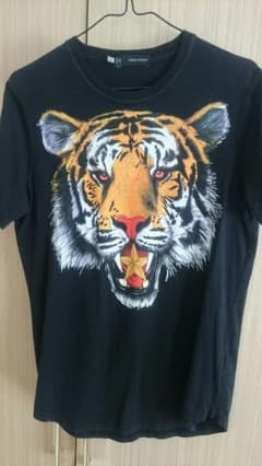 DSQUARED2 ディースクエアード Tシャツのサムネイル