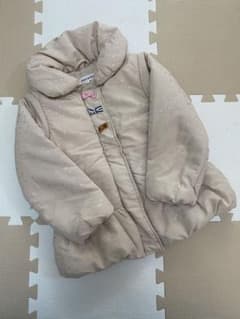 シュールラルー　ベージュの中綿ダウン　110cm 女の子　アウターのサムネイル