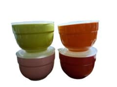 カラフル 食品保存容器 4個セット　箱なしのサムネイル