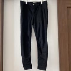H&M スキニーパンツ 黒のサムネイル
