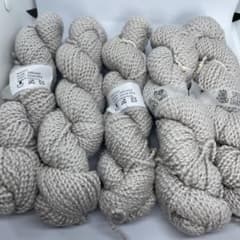 ウール100% 毛糸 約100g×5かせセットのサムネイル
