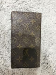 LOUIS VUITTON 二つ折り長財布のサムネイル