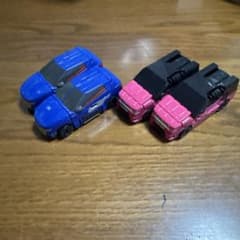 に*ん様 戦隊ヒーロー ミニカー 4台セット ブルー ピンクのサムネイル