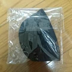 黒マスクのサムネイル