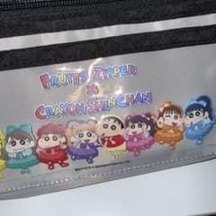 fruits zipper × クレヨンしんちゃん　マルチポーチ FRUITS ZIPPER × クレヨンしんちゃん コラボポーチ - メルカリ