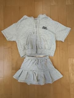 スウェットセットアップのサムネイル