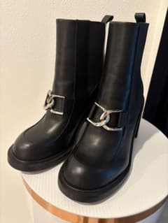 CHARLES & KEITH ブーツのサムネイル