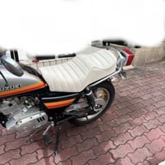 スズキ GN125H 用 タックロールシート ホワイト - メルカリ