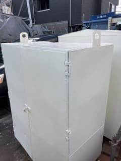 値下げしました❗️鉄製道具棚　道具箱　鉄製倉庫のサムネイル