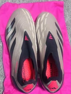 Predator Elite Laceless SG 27cm　美品　スパイク Predator Elite Laceless SG 27cm 美品 スパイク - メルカリ
