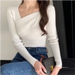 ニット トップス White 新品のサムネイル