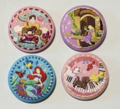 【匿名発送】ディズニー　刺繍缶バッジ2 4点セットのサムネイル