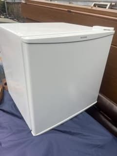 IRIS OHYAMA 冷蔵庫 IRR-A051D-W ホワイト - メルカリ