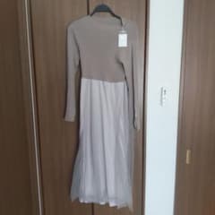 【新品】タグ付きnatural couture チュールドッキングワンピースのサムネイル