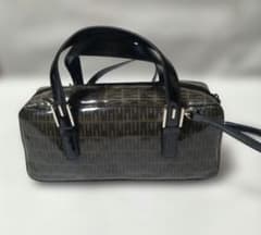 MISSONI コンパクトショルダーバッグ 黒 光沢仕上げのサムネイル