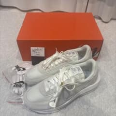 【新品未使用】sacai×Nike WaffleTripleWhite 26cmのサムネイル