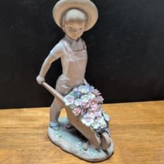LLADRO リヤドロ 陶器人形 置物 花車を運ぶ少年 - メルカリ