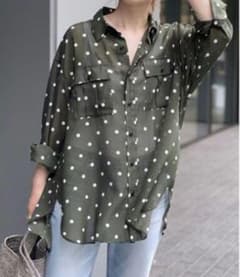 Spick & Span シアードット　シャツ　カーキのサムネイル