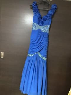 ロングドレス イサフェリスのサムネイル