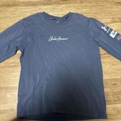 Under Armour グレー 長袖シャツ Mのサムネイル