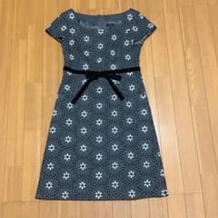花柄ワンピースのサムネイル