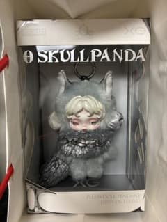 SKULLPANDA xg 日本限定ぬいぐるみペンダントのサムネイル