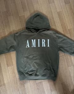 【れ様専用】AMIRI ロゴ カーキ フーディのサムネイル
