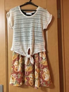花柄　ワンピースのサムネイル
