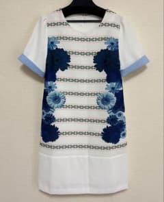 花柄 半袖 ワンピース ひざ丈のサムネイル
